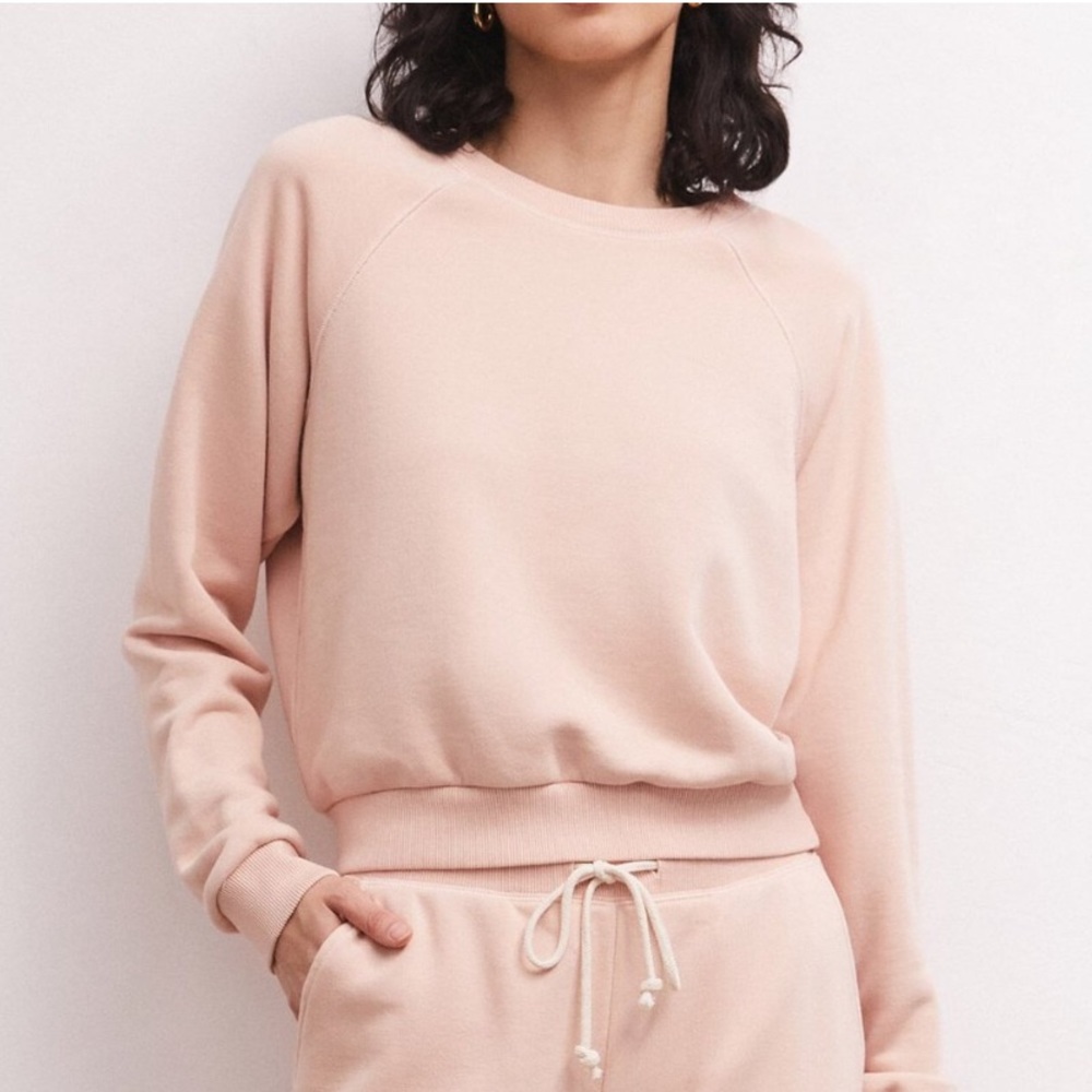 Z SUPPLY TABI CREW NECK SWEATSHIRT (M) & SHANE FLARE SWEATPANTS (XS)